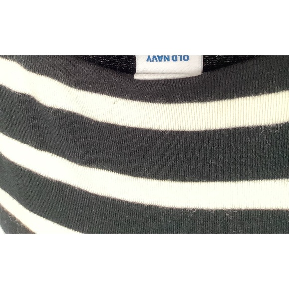 Black and white striped maxi dress from old navy - Picture 4 of 4